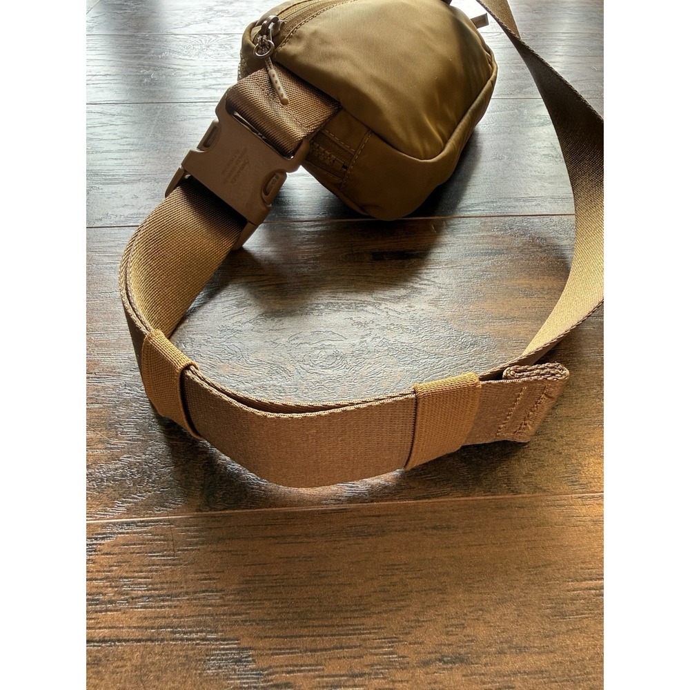 Lululemon Everywhere Belt Bag Burnt Caramel Nylon Crossbody Fanny Pack 1L Brown - Picture 8 of 9